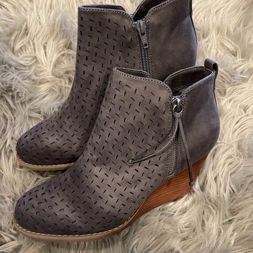 Wedges - Picture 2 of 3